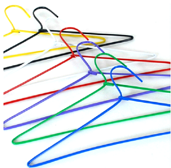 Cabide arame encapado 42 cm para roupas leves